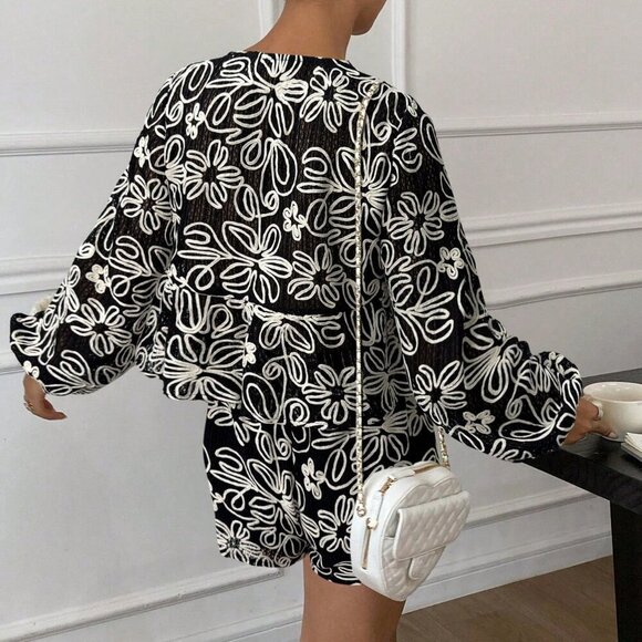 Black white Casual Women's boho Style Long Sleeve blouse With Shorts Set - Picture 2 of 6